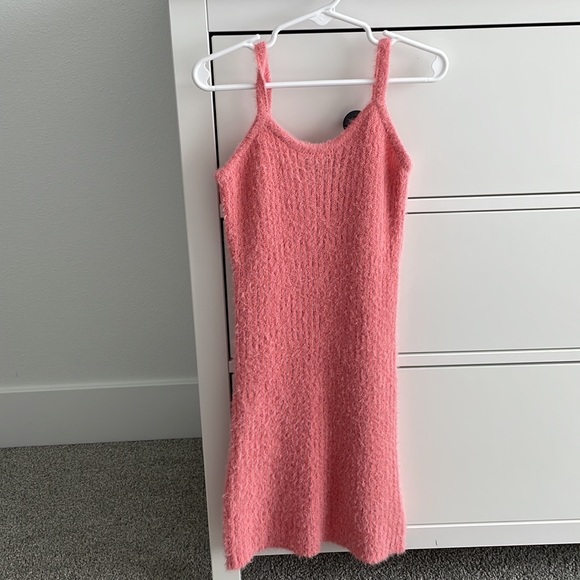 Cozy girls pink seater and dress set with brown buttons - Picture 2 of 3